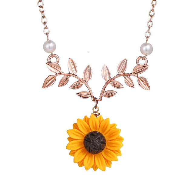 Fashion Women Sweater Chain Sunflower Necklace Open Locket You Are My Sunshine Pendant Necklace Resin Flower Girl Gift Jewelry