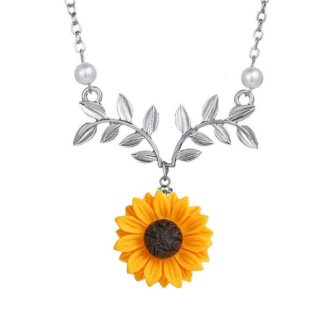 Fashion Women Sweater Chain Sunflower Necklace Open Locket You Are My Sunshine Pendant Necklace Resin Flower Girl Gift Jewelry