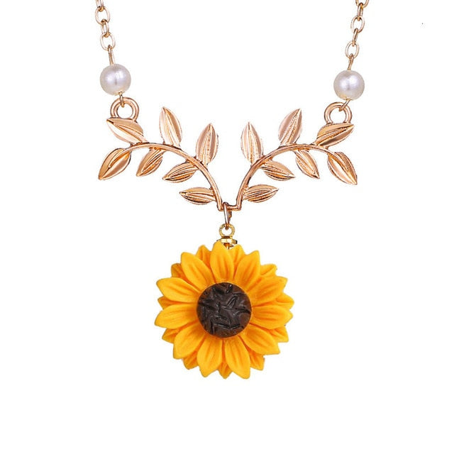 Fashion Women Sweater Chain Sunflower Necklace Open Locket You Are My Sunshine Pendant Necklace Resin Flower Girl Gift Jewelry