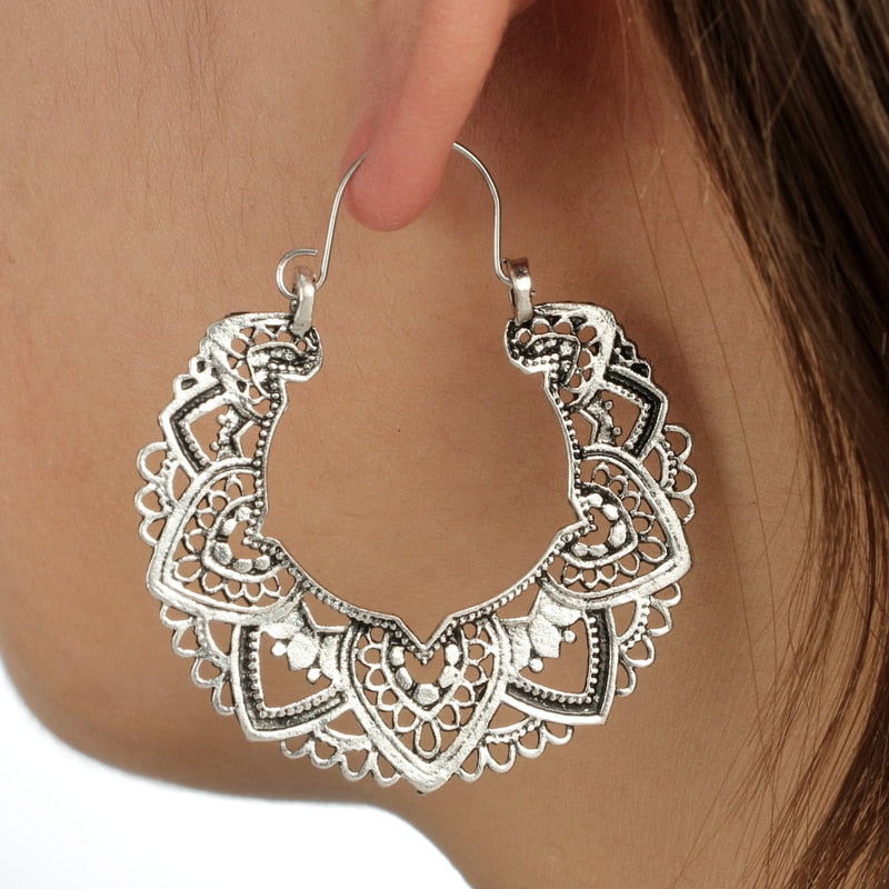 Tocona Vintage Antique Silver Hollow Carving  Drop Earrings for Women Ethnic Alloy Piercing Dangle Earrings Jewelry 4313