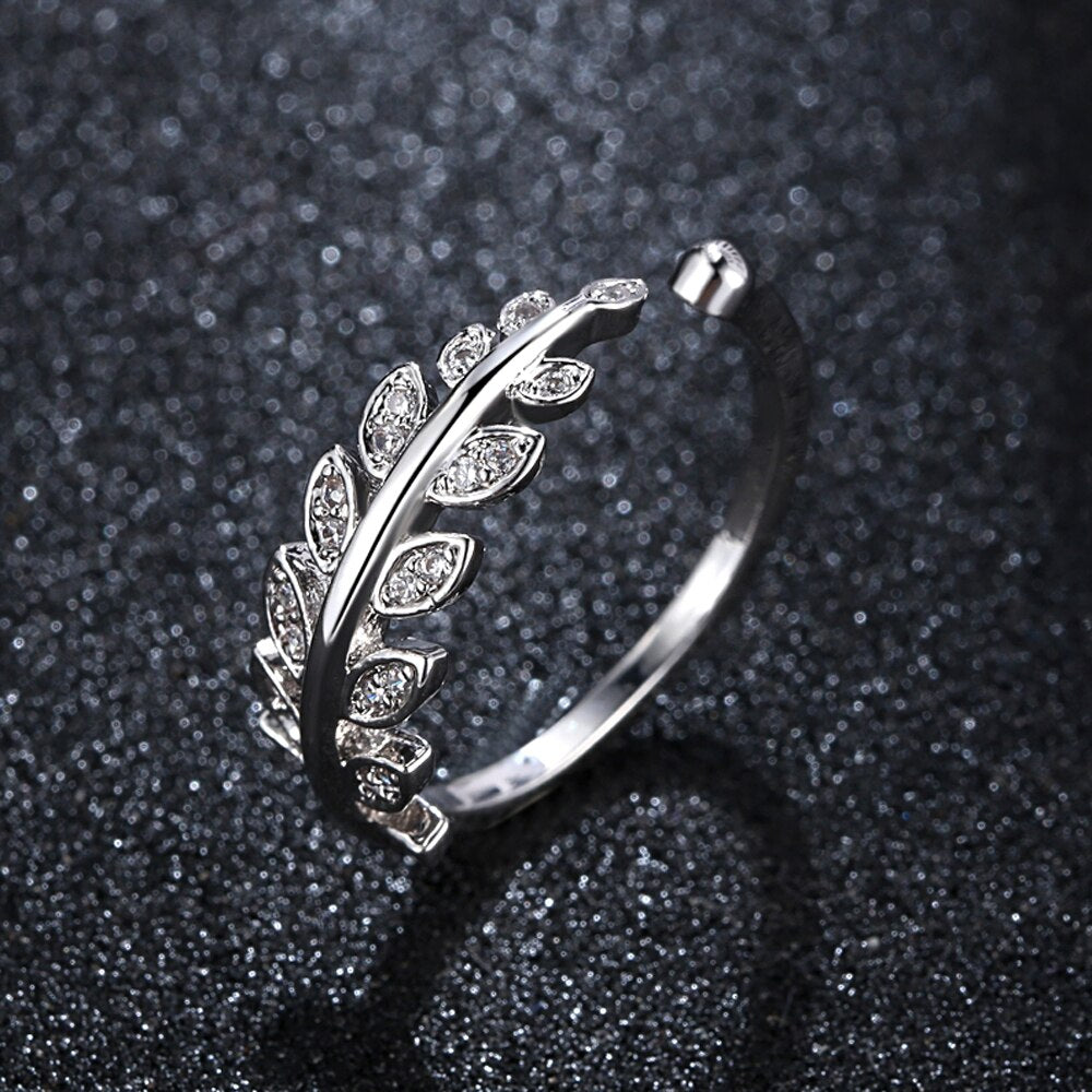 Fashion Charm Adjustable Opening Lady Ring Leaf Shape Transparent Crystal Zircon Ring Lady Jewelry Gift Party Vacation Jewelry