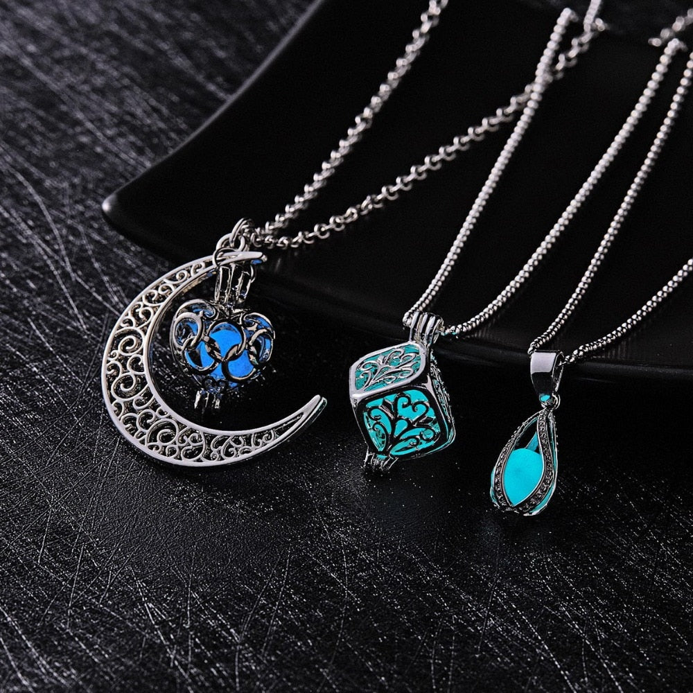 Glow In The Dark Necklace Moon Square Heart Necklaces For Woman Hollow Water Drop Pendant Night Fluorescence Light Accessories