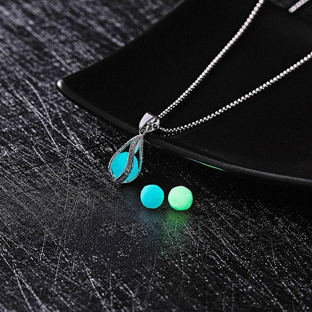 Glow In The Dark Necklace Moon Square Heart Necklaces For Woman Hollow Water Drop Pendant Night Fluorescence Light Accessories